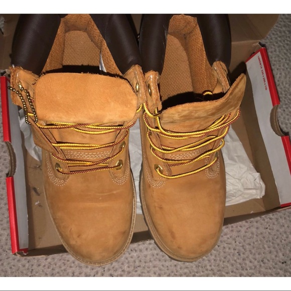 🔥MAKE AN OFFER! TIMBERLAND BOOTS🔥 - Picture 2 of 7